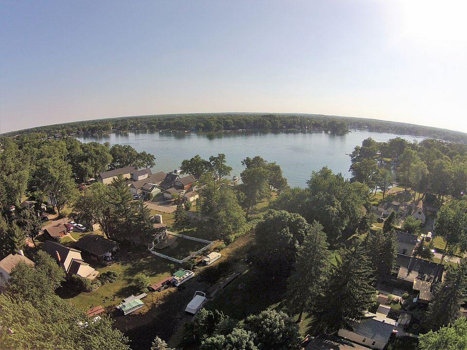 2nd image of 8415 Lagoon St