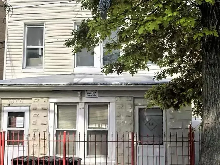 1366 Balcom Ave #1 — Photo 9