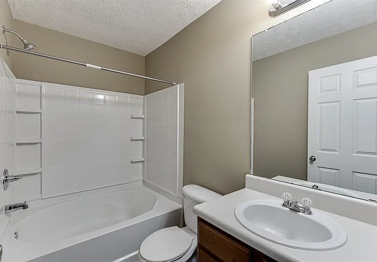 2883 Creek Bottom Ct — Photo 26