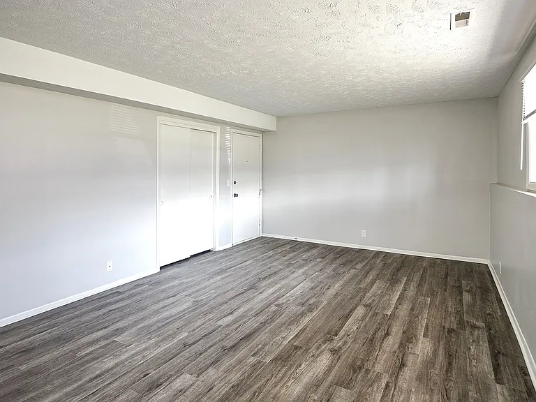 Old Mill Apartments — Photo 16