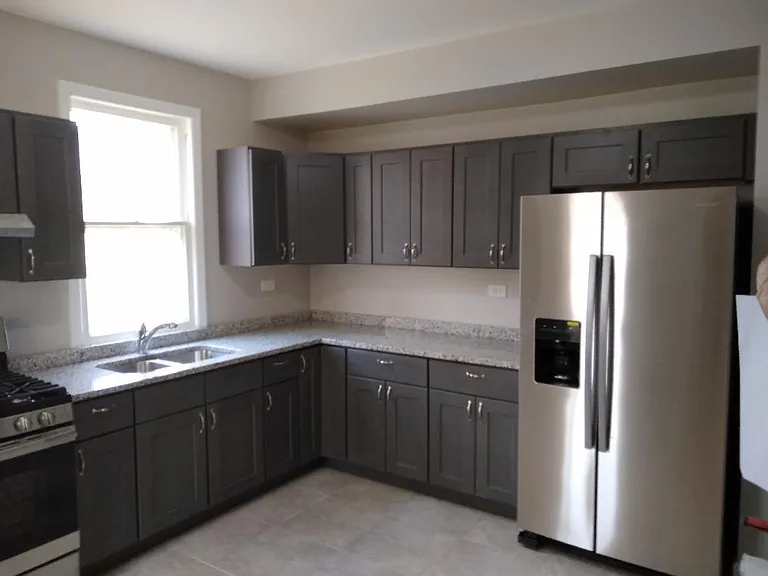 472 N Spring St #1 — Photo 2