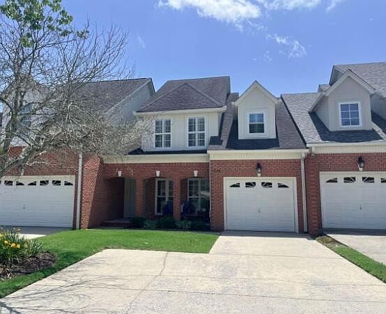 1st image of 736 Outlook Ln