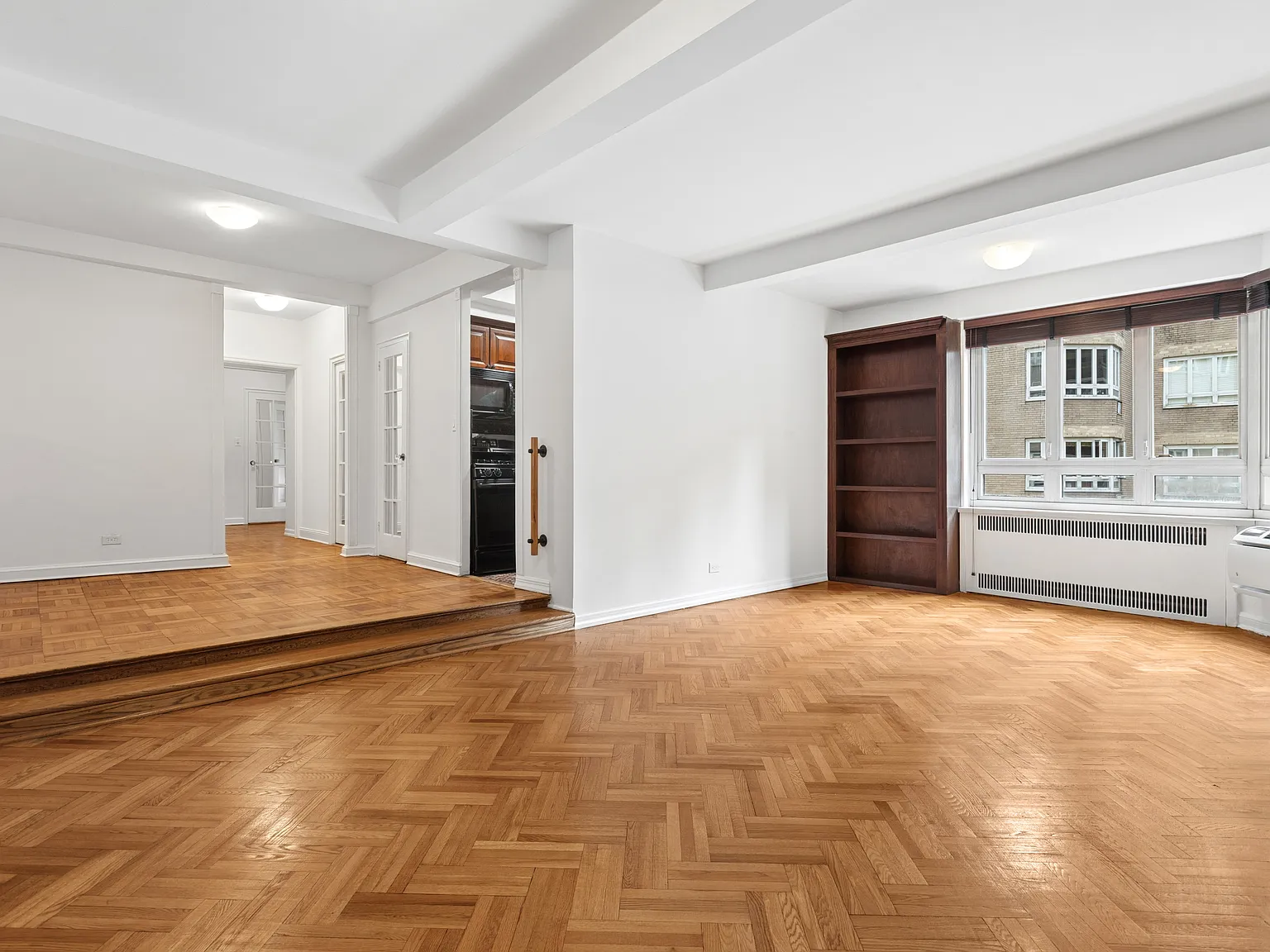 333 West 57th Street — Photo 2
