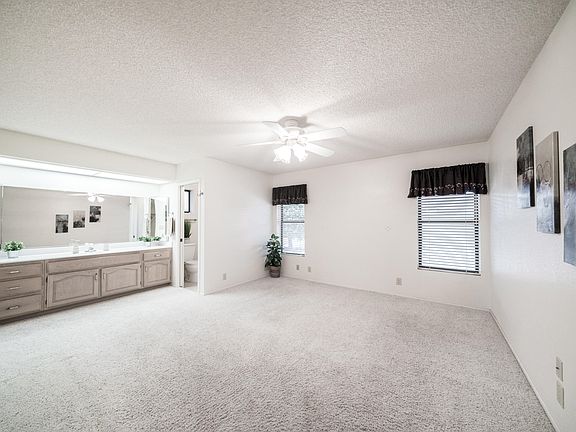 5th image of 7913 E Madero Ave