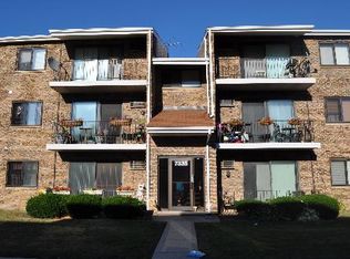 7335 W 157th St APT 2C, Orland Park, IL 60462
