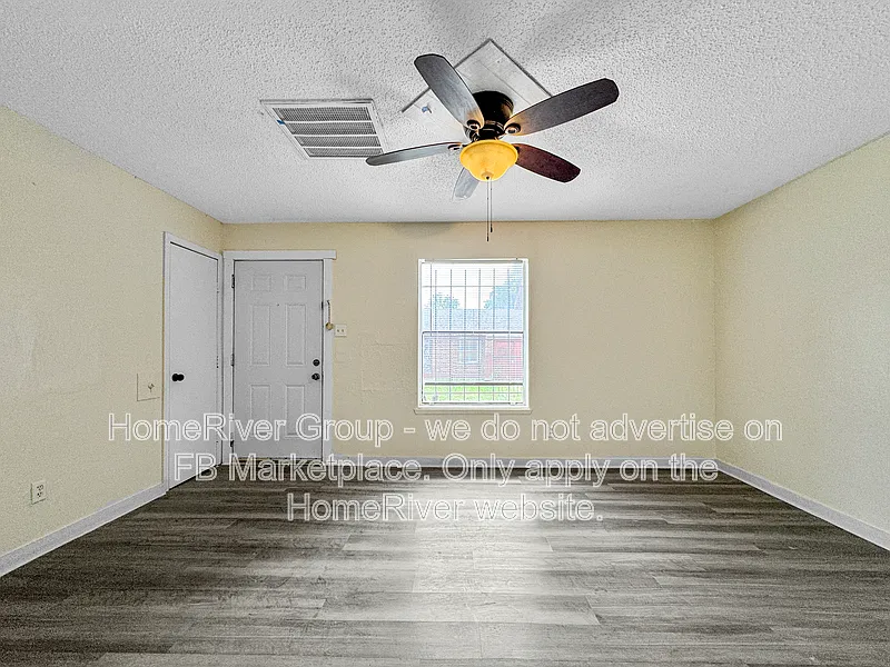 Building Photo - 1304 Meriweather Ave