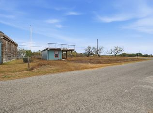 188 S Mesquite Tree Dr, Rockport, TX 78382