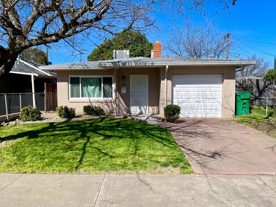 1st image of 2433 E Scotts Ave