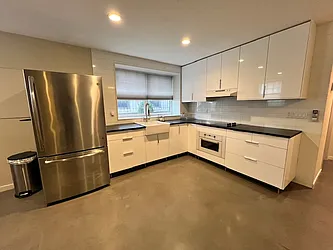 Rented by Nest Seekers International