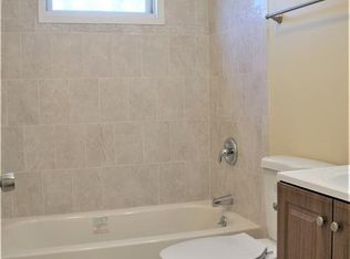 588 Midland St, Bridgeport, CT 06605