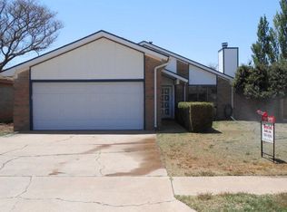 8814 Elkridge Ave, Lubbock, TX 79423