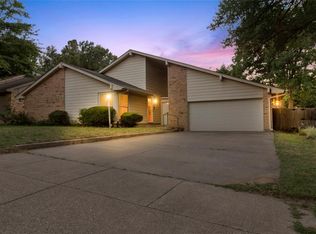 806 Tanglewood Ln, Arlington, TX 76012