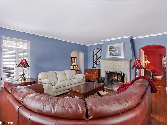 4th image of 5005 Woodland Ave
