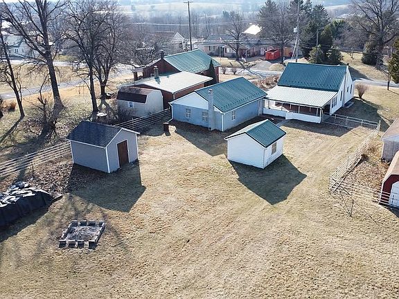 4th image of 217 Three Square Hollow Rd