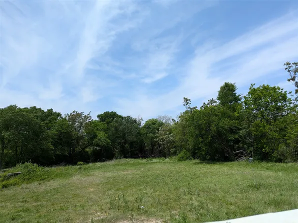 2421 Cedar Crest Blvd, Dallas, TX 75203