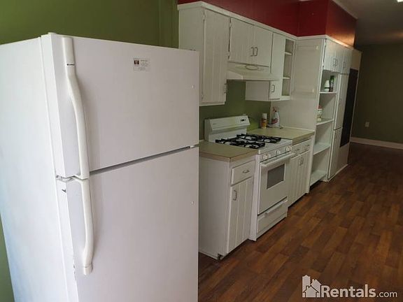 Nice Kitchen with all applianc