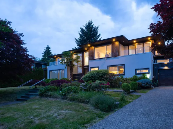 985 Eyremount Dr, West Vancouver, BC V7S 2B4