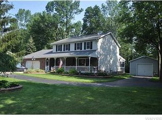 6325 Tonawanda Creek Rd, Lockport, NY 14094