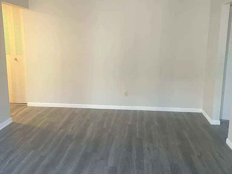 300-306 Polk St — Photo 10