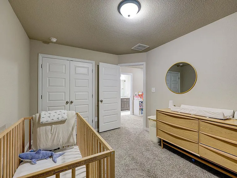 4140 Van Ness Ave — Photo 24