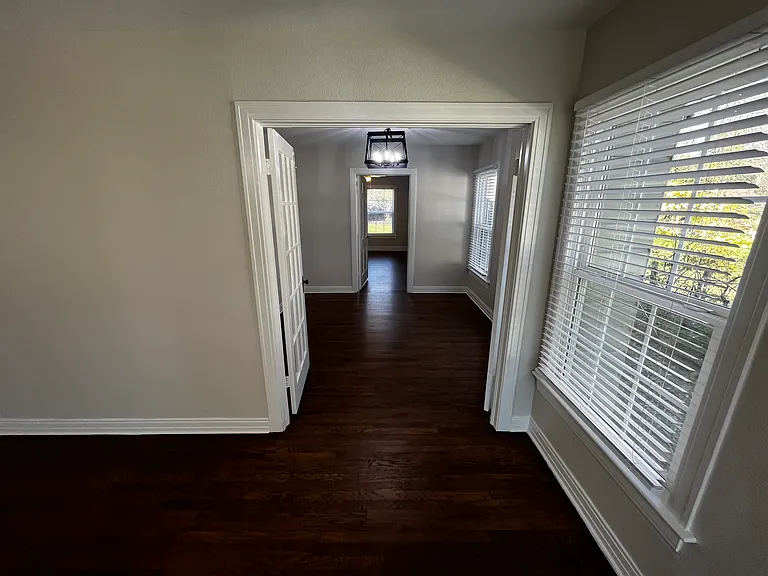 411 Marietta St — Photo 7