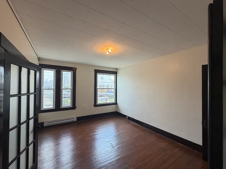 6 S Fremont Ave — Photo 20