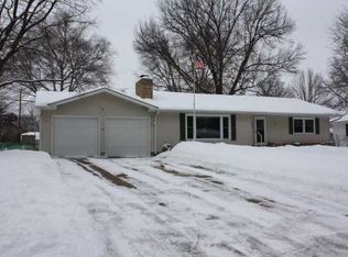 632 Nilsen Rd NE, Cedar Rapids, IA 52402
