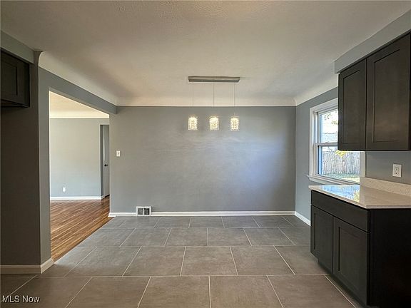 4th image of 11002 Magdala Dr