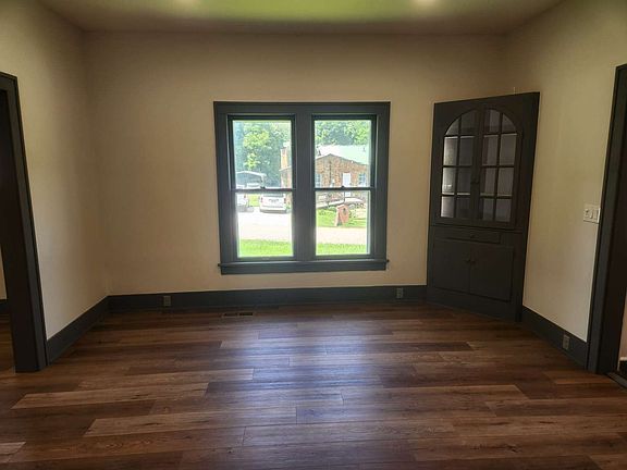 3rd image of 103 S 71st West Ave