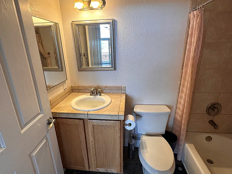 Delta Dr — Photo 6