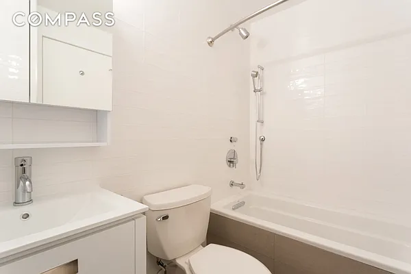 Rented by Compass | media 22