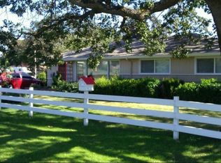 1555 SE 6th Ave, Oak Harbor, WA 98277