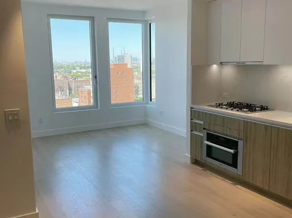 136-18 Maple Avenue image 19 of 22