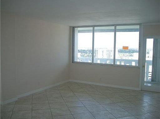 4th image of 305 N Pompano Beach Boulevard #PH01
