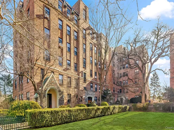 840 Bronx River Road #4B, Bronxville, NY 10708