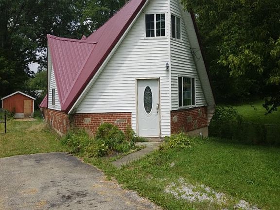 3rd image of 303 Water St