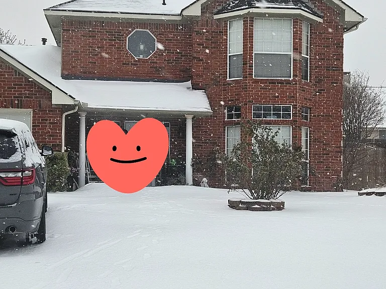 1929 Lakeview Cir — Photo 14