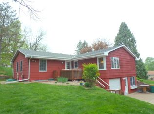 751 6th St, Windom, MN 56101