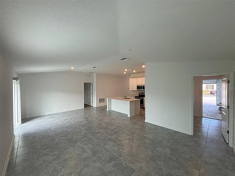 655 Daring Dr — Photo 6