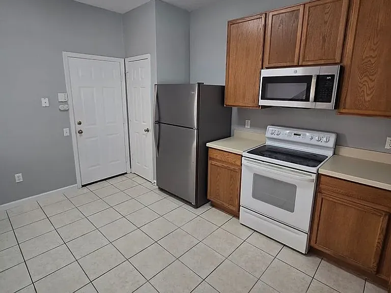 3149 Stowe St #102 — Photo 2