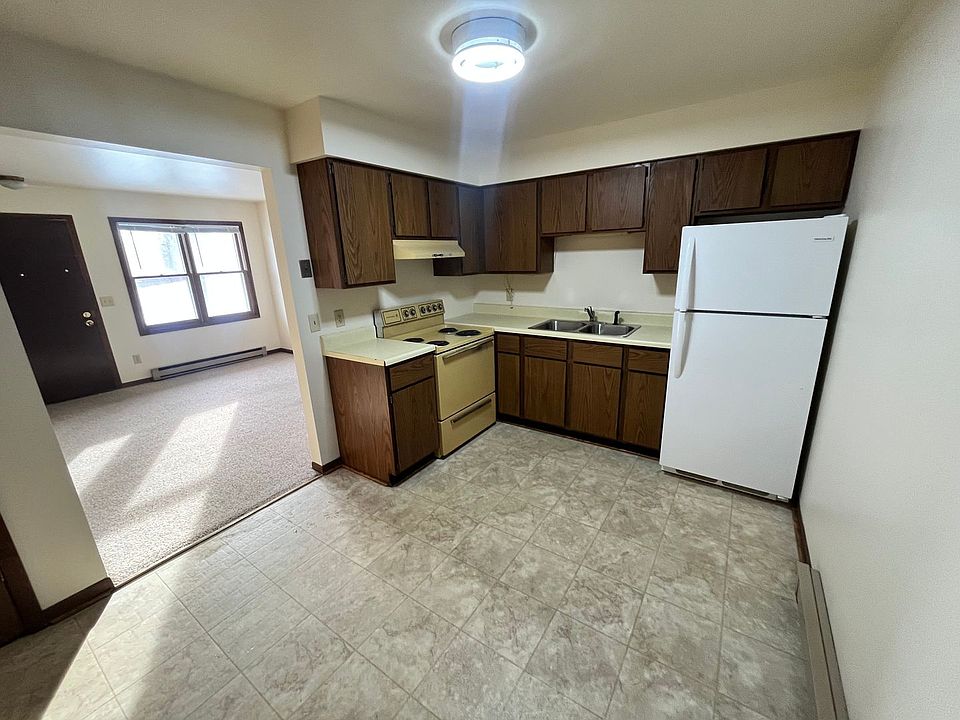 1st image of 308 Cedar St #3