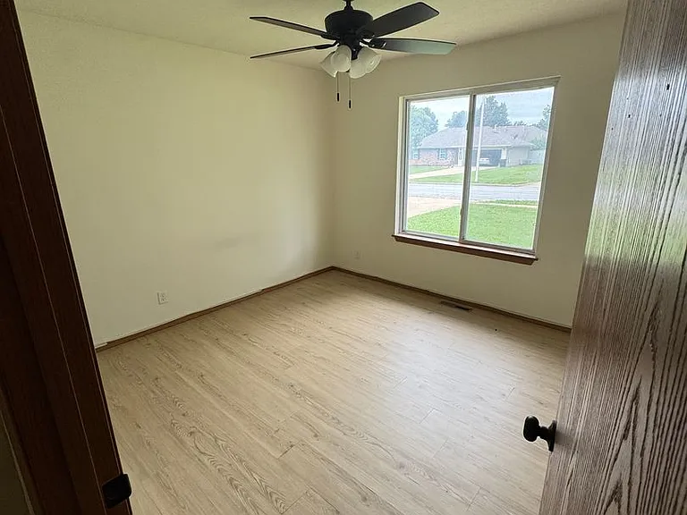 3078 S Overhill Ct — Photo 6