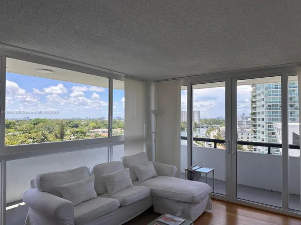 3200 Collins Ave APT 74, Miami Beach, FL 33140