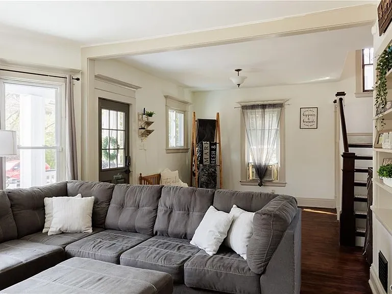 624 Hamlin St — Photo 8