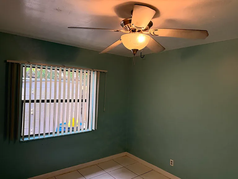 6082 Wauconda Way E — Photo 16
