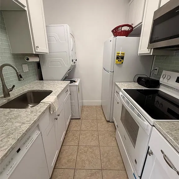 159 Medallion Blvd #A — Photo 4