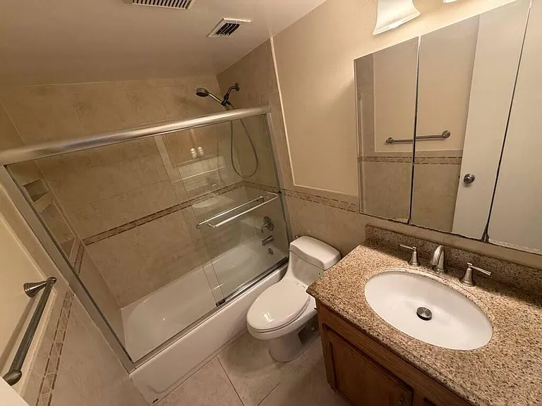 2977 Riverside Dr — Photo 21