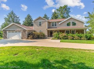 3107 Oak Grove Rd, Howell, MI 48855