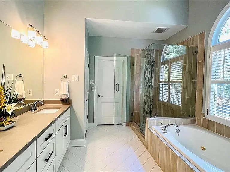 8569 Spring Breeze Ter — Photo 19