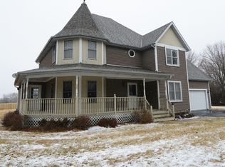 2418 Fox Bluff Ln, Spring Grove, IL 60081